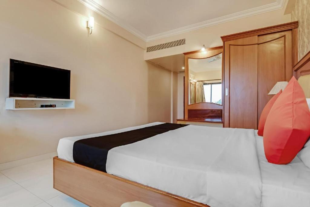 Hotel Devi Tower Салем Экстерьер фото
